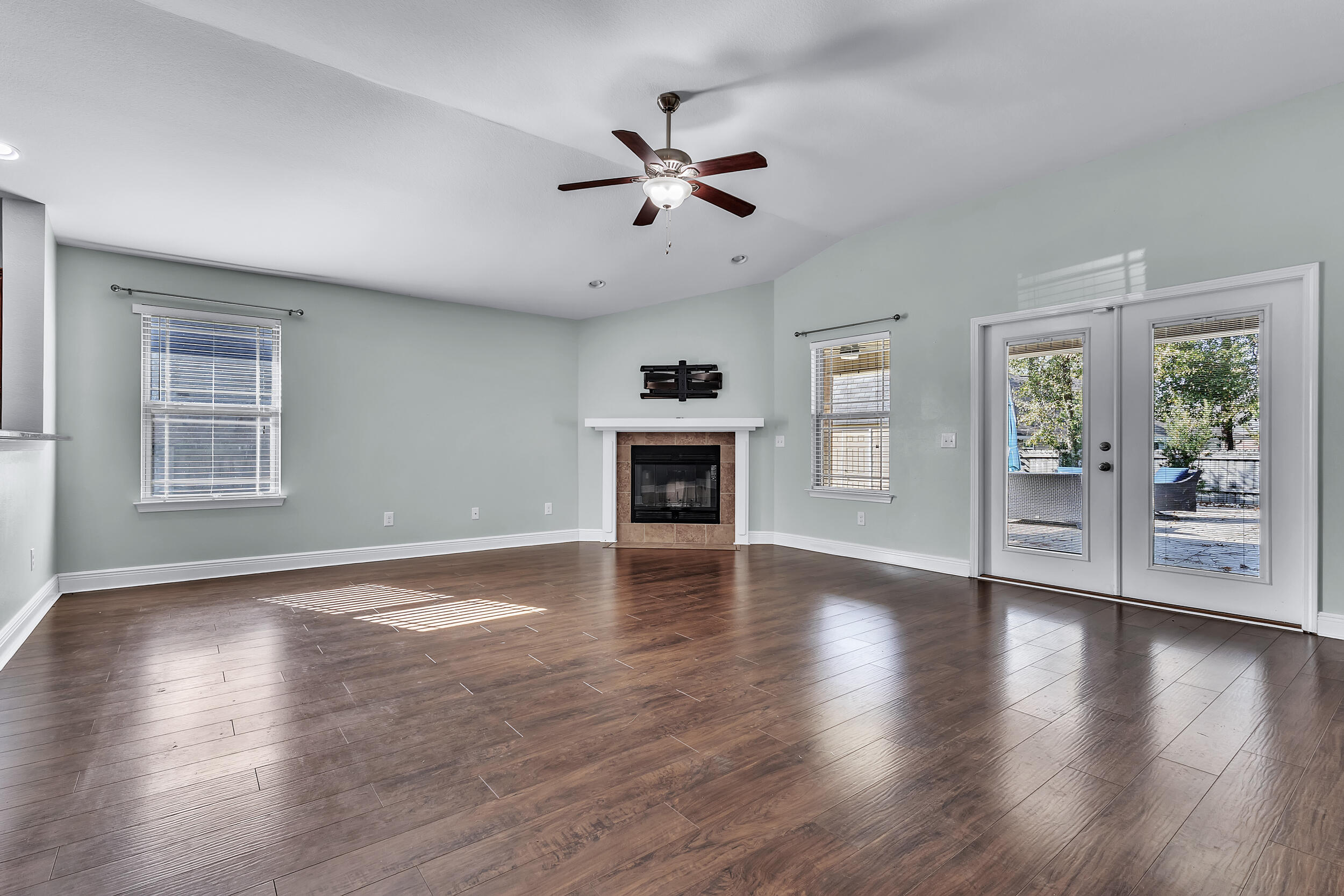 Pace, Florida, 32571, United States, 4 Bedrooms Bedrooms, ,3 BathroomsBathrooms,Residential,For Sale,2003457