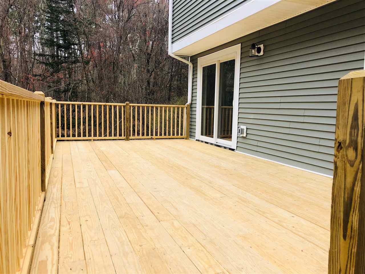 Hampstead, New Hampshire, 03841, United States, 4 Bedrooms Bedrooms, ,2 BathroomsBathrooms,Residential,For Sale,1861952