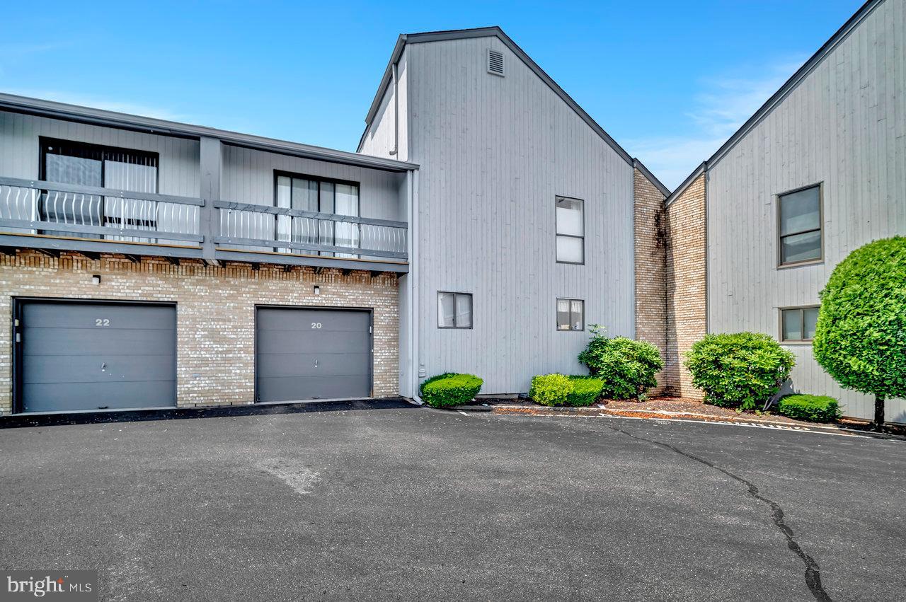 Monmouth Junction, New Jersey, 08852, United States, 2 Bedrooms Bedrooms, ,3 BathroomsBathrooms,Residential,For Sale,1955915