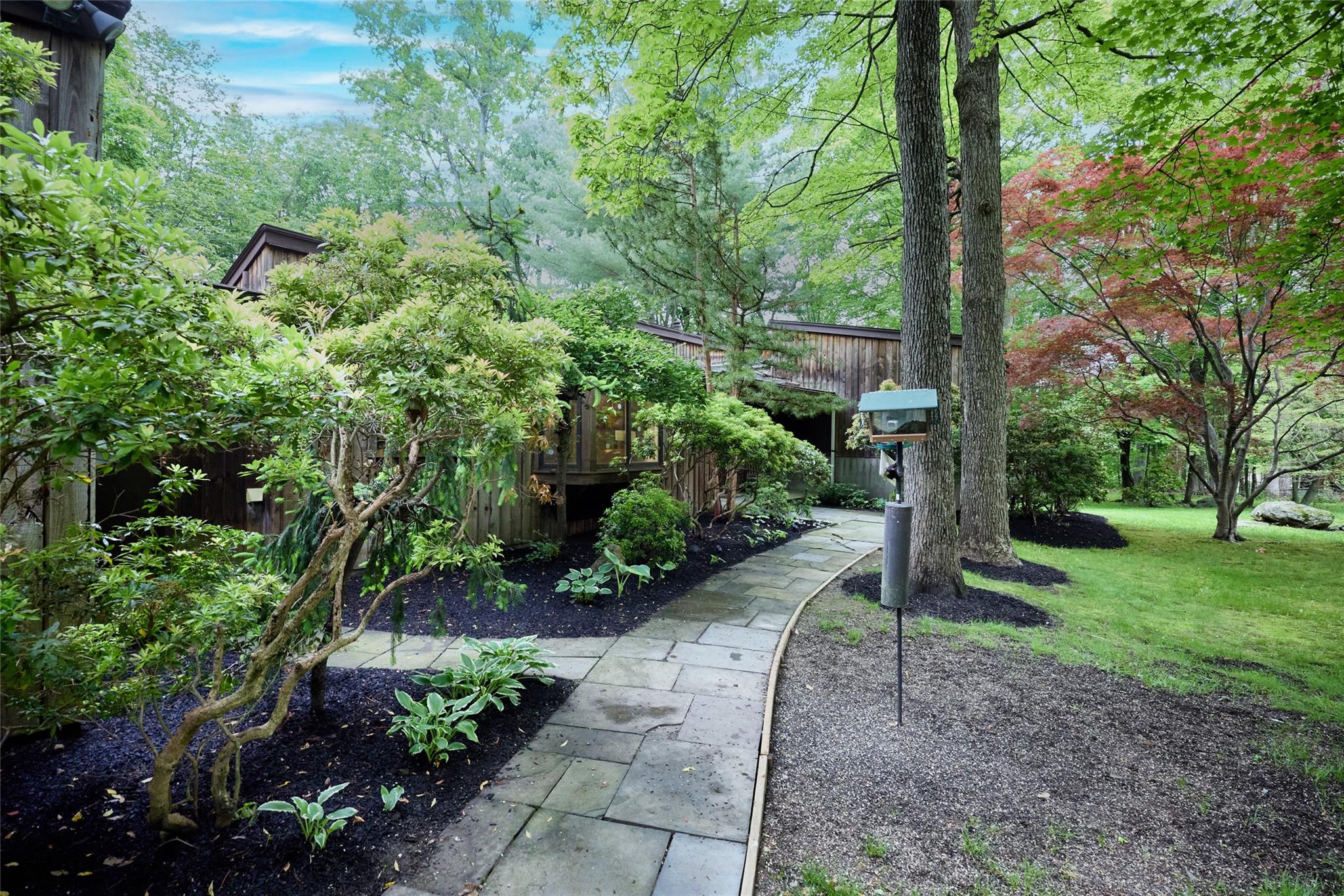Katonah, New York, 10536, United States, 4 Bedrooms Bedrooms, ,4 BathroomsBathrooms,Residential,For Sale,1827293