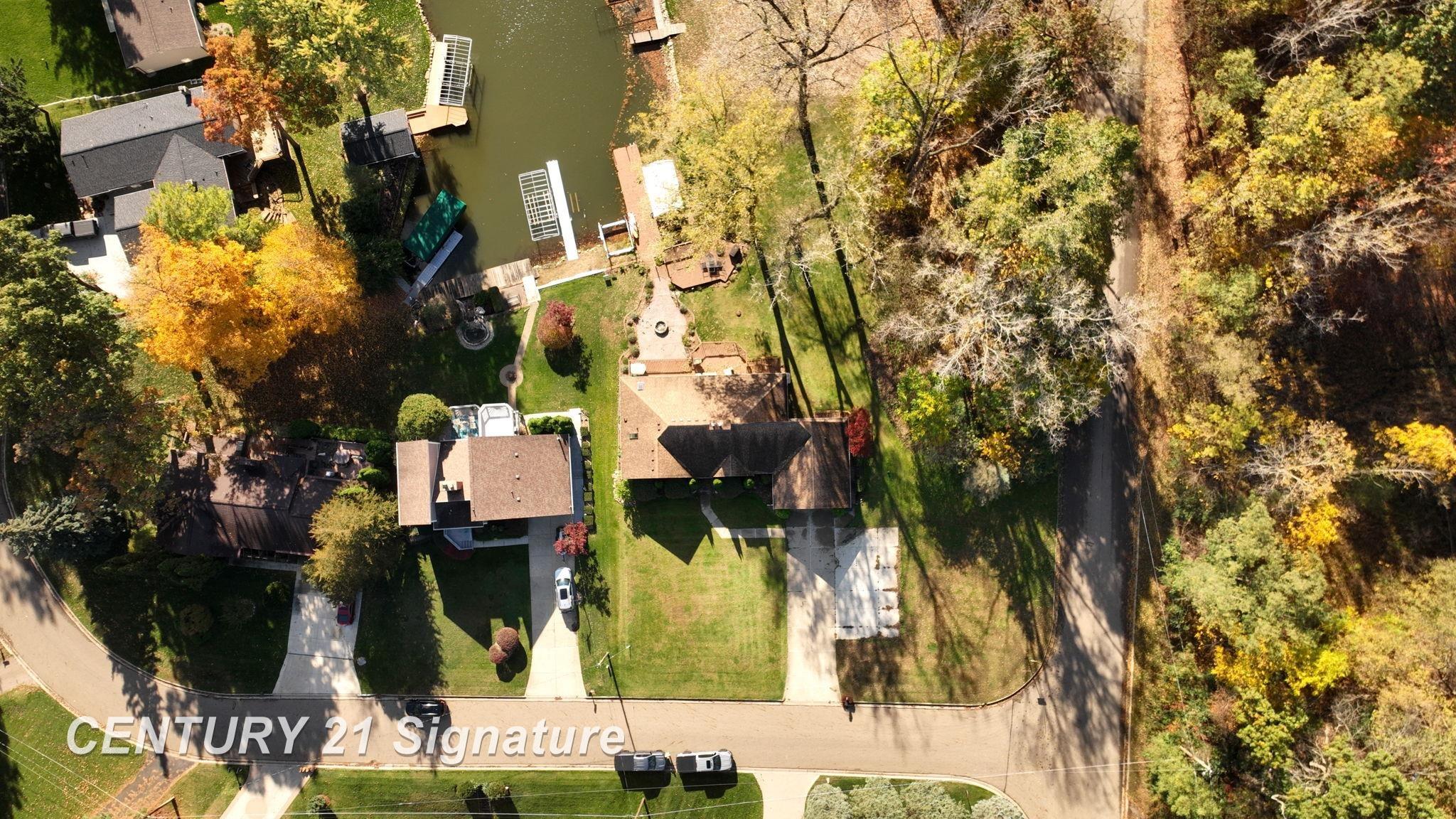 Fenton, Michigan, 48430, United States, 6 Bedrooms Bedrooms, ,4 BathroomsBathrooms,Residential,For Sale,1976063