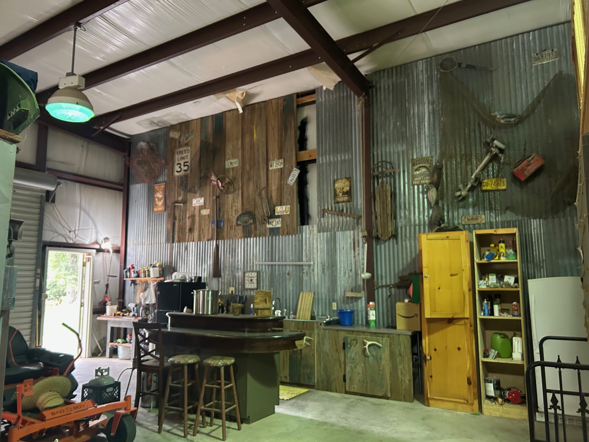 St Francisville, Louisiana, 70775, United States, 3 Bedrooms Bedrooms, ,3 BathroomsBathrooms,Residential,For Sale,1986328