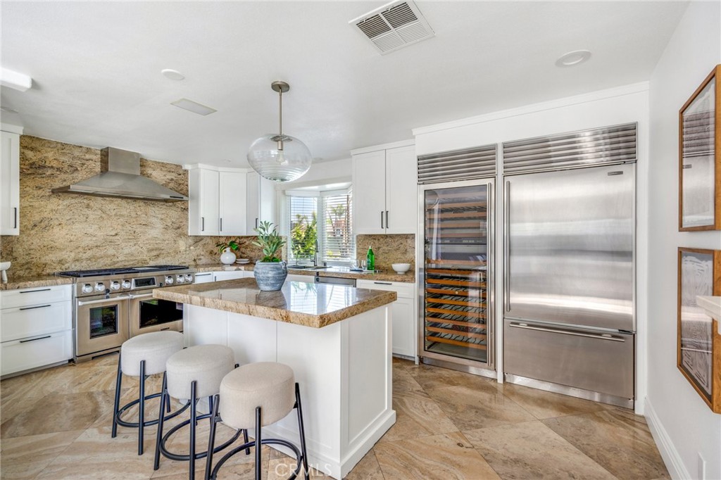 Costa Mesa, California, 92627, United States, 3 Bedrooms Bedrooms, ,2 BathroomsBathrooms,Residential,For Sale,1847589