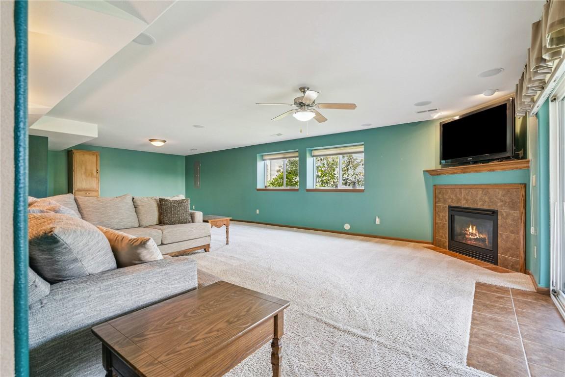 North Liberty, Iowa, 52317, United States, 3 Bedrooms Bedrooms, ,3 BathroomsBathrooms,Residential,For Sale,1979830