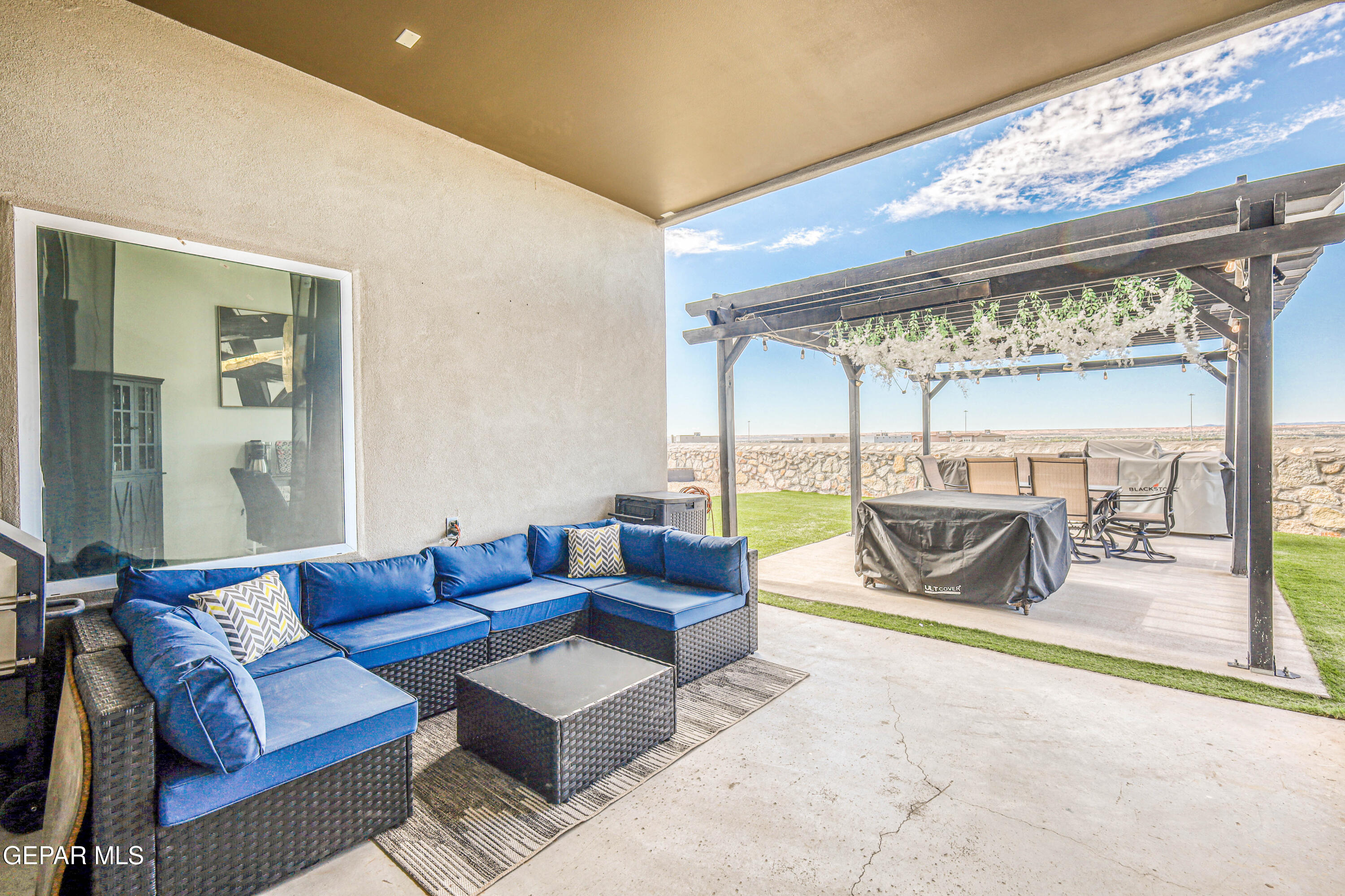 El Paso, Texas, 79911, United States, 5 Bedrooms Bedrooms, ,4 BathroomsBathrooms,Residential,For Sale,1969245