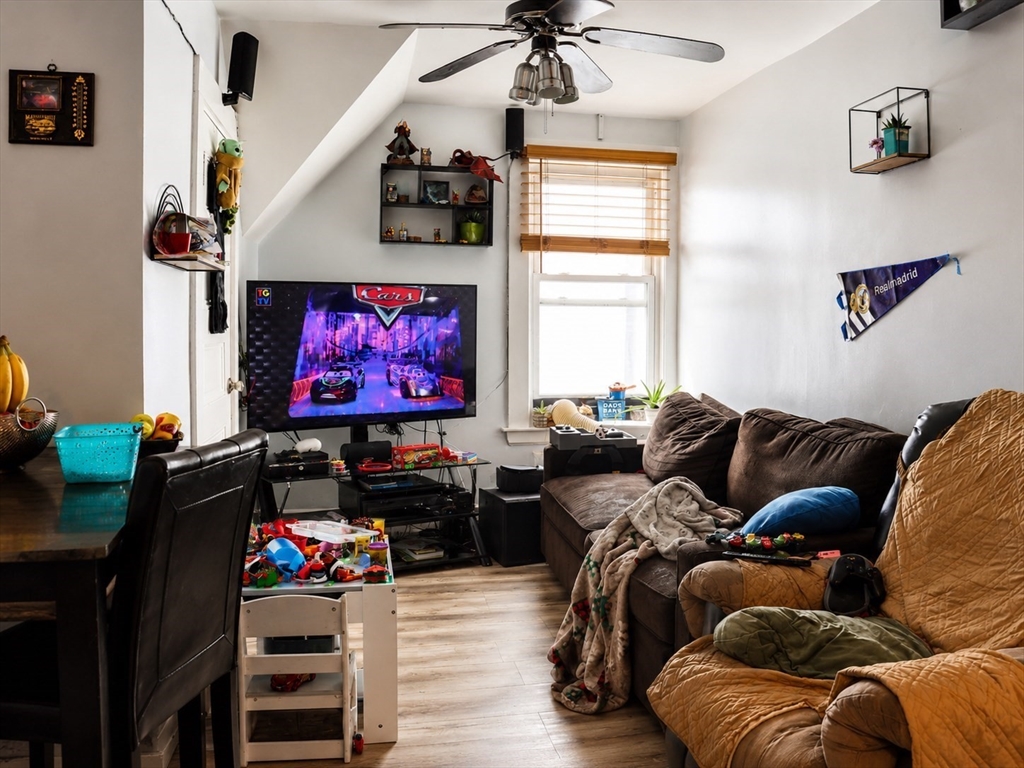 Lynn, Massachusetts, 01904, United States, 8 Bedrooms Bedrooms, ,4 BathroomsBathrooms,Residential,For Sale,2048098