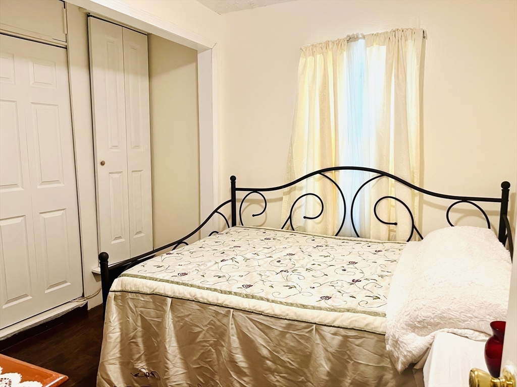 Boston, Massachusetts, 02131, United States, 4 Bedrooms Bedrooms, ,3 BathroomsBathrooms,Residential,For Sale,1927769