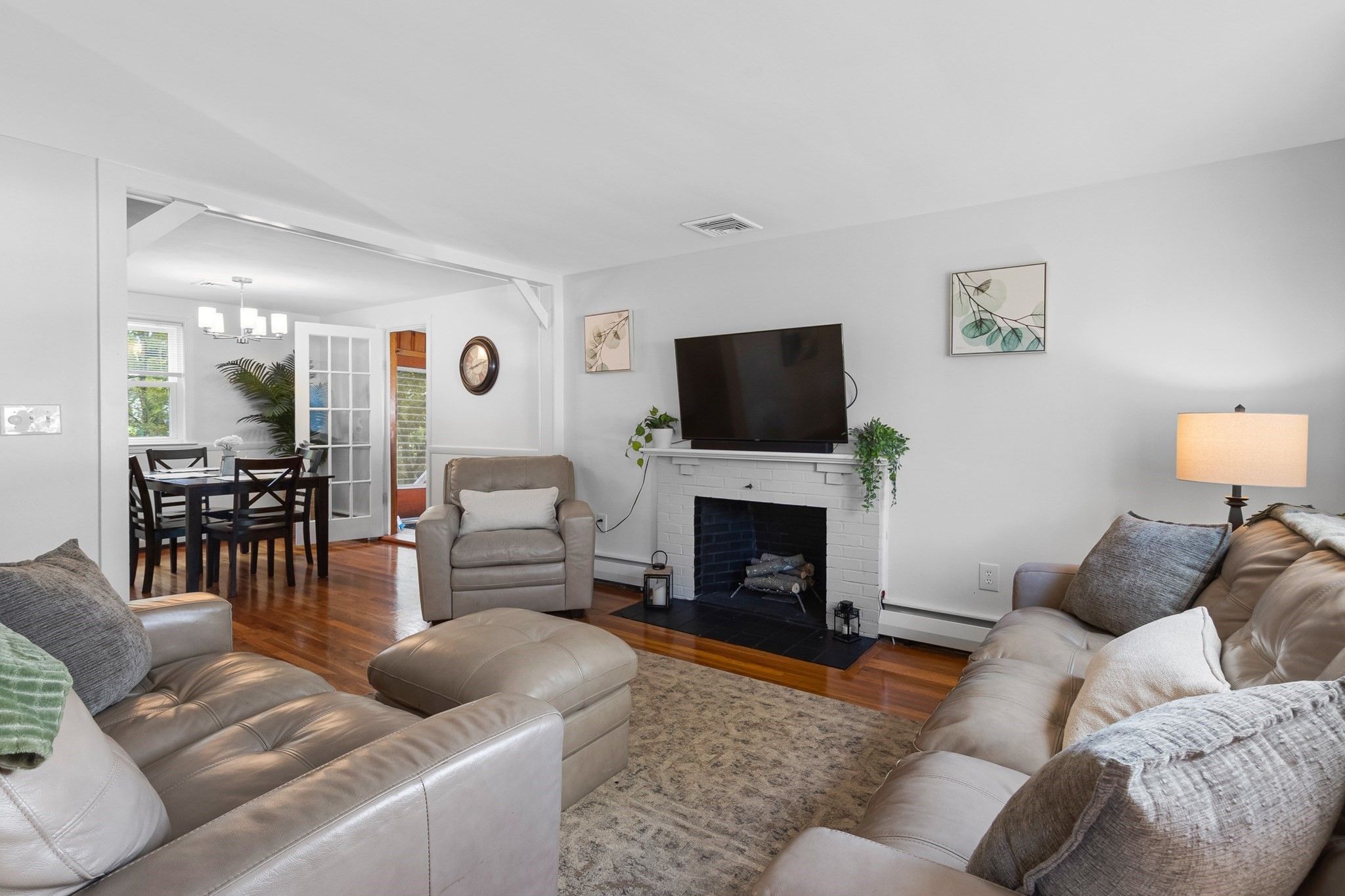  15 Carson, Woburn, MA, 01801 - 物件實景