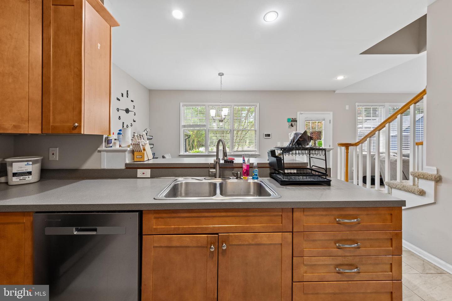 Salisbury, Maryland, 21801, United States, 8 Bedrooms Bedrooms, ,4 BathroomsBathrooms,Residential,For Sale,1857106