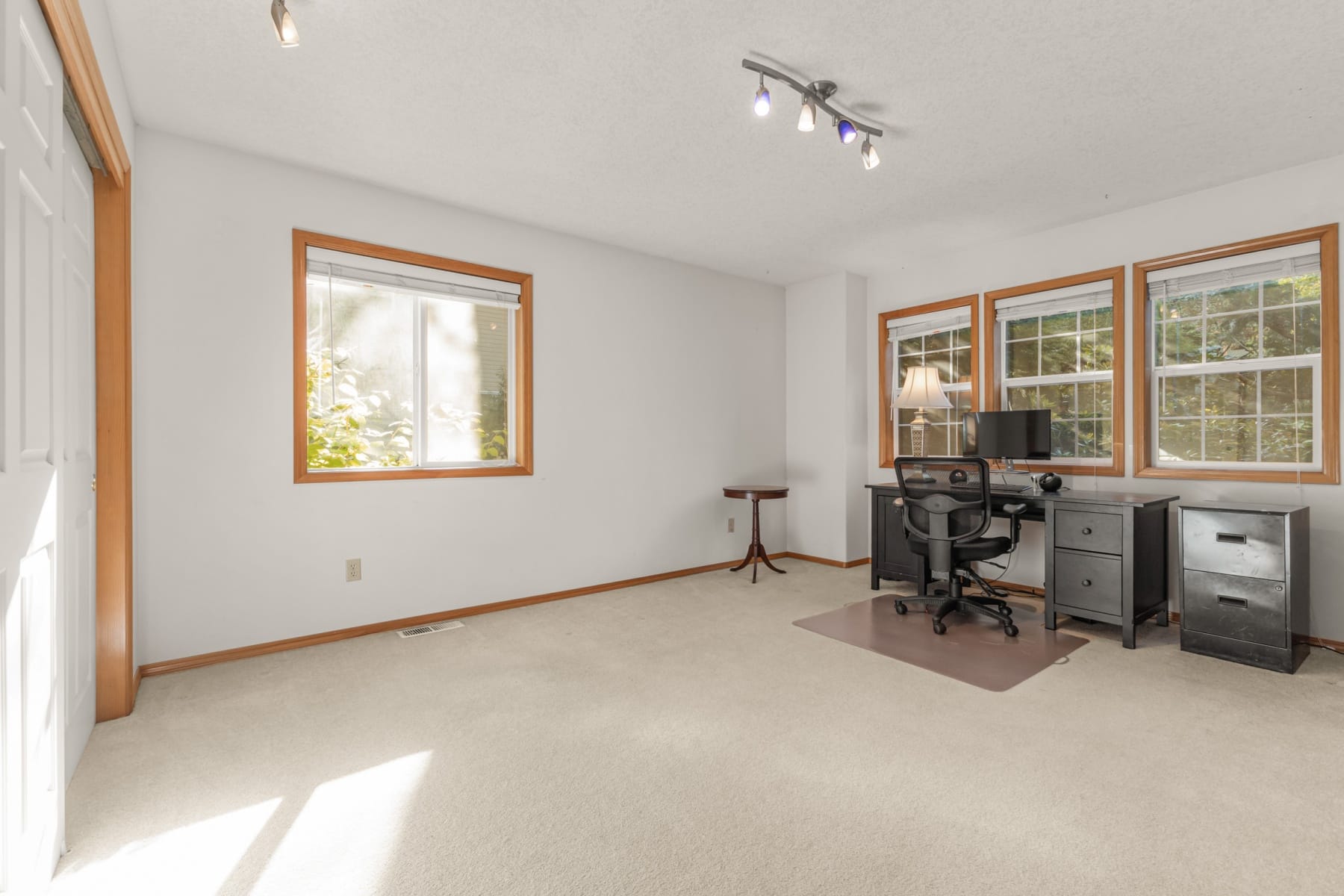  4251 RIVERVIEW DR West Linn, OR 97068 - 物件實景