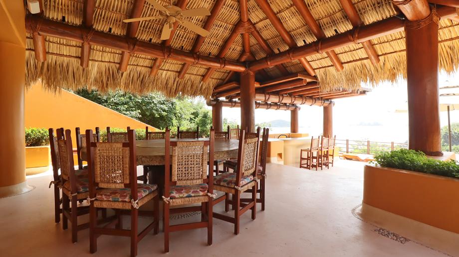 Zihuatanejo de Azueta, Guerrero, 40884, Mexico, 6 Bedrooms Bedrooms, ,10 BathroomsBathrooms,Residential,For Sale,1686440