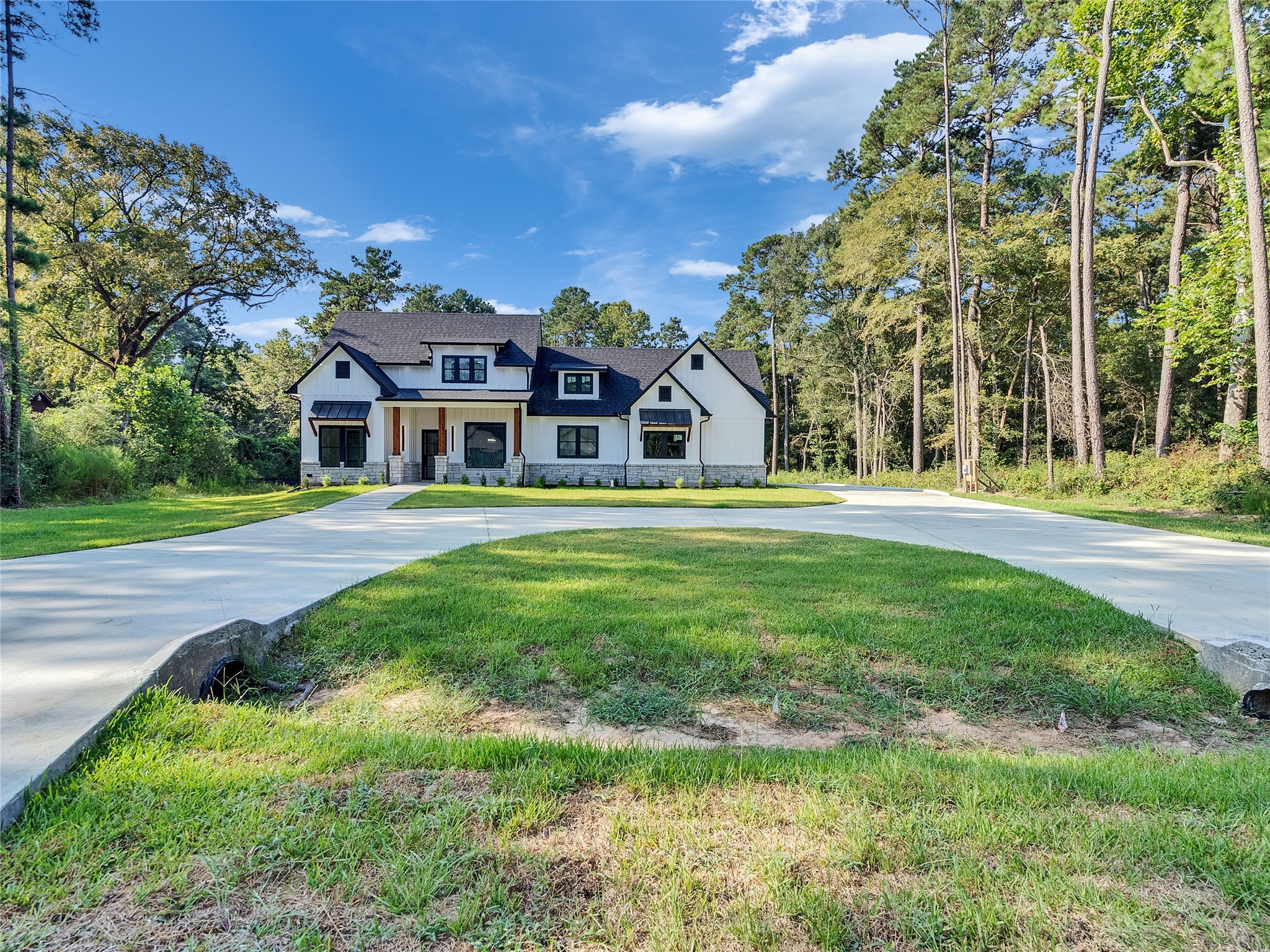 Magnolia, Texas, 77355, United States, 4 Bedrooms Bedrooms, ,4 BathroomsBathrooms,Residential,For Sale,1991024