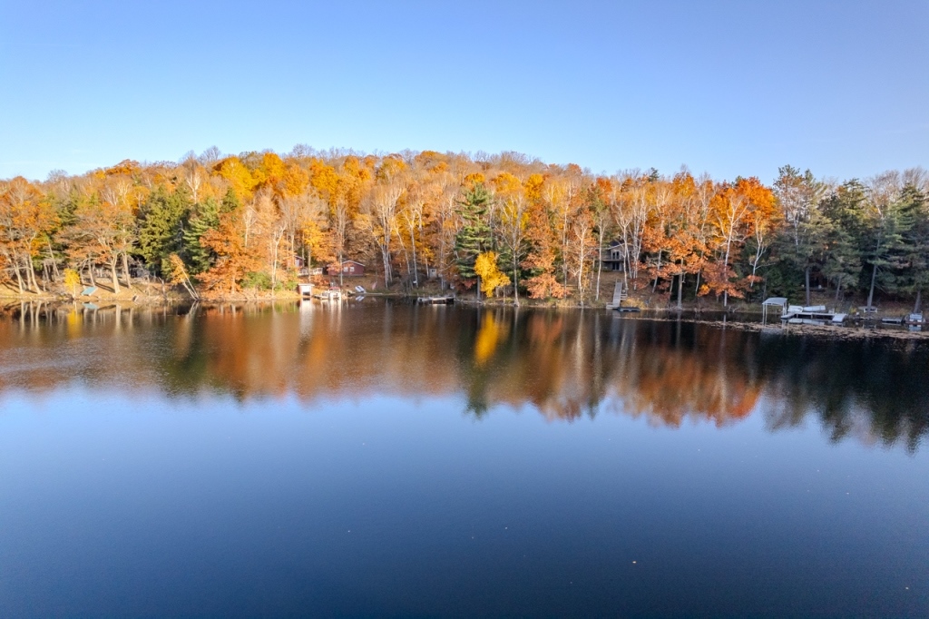Gleason, Wisconsin, 54435, United States, 4 Bedrooms Bedrooms, ,3 BathroomsBathrooms,Residential,For Sale,1739351