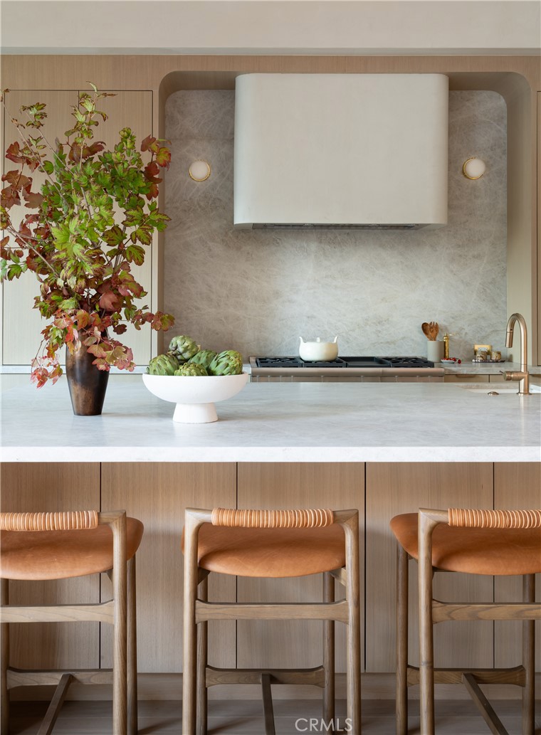 Sherman Oaks, California, 91423, United States, 6 Bedrooms Bedrooms, ,7 BathroomsBathrooms,Residential,For Sale,1990929