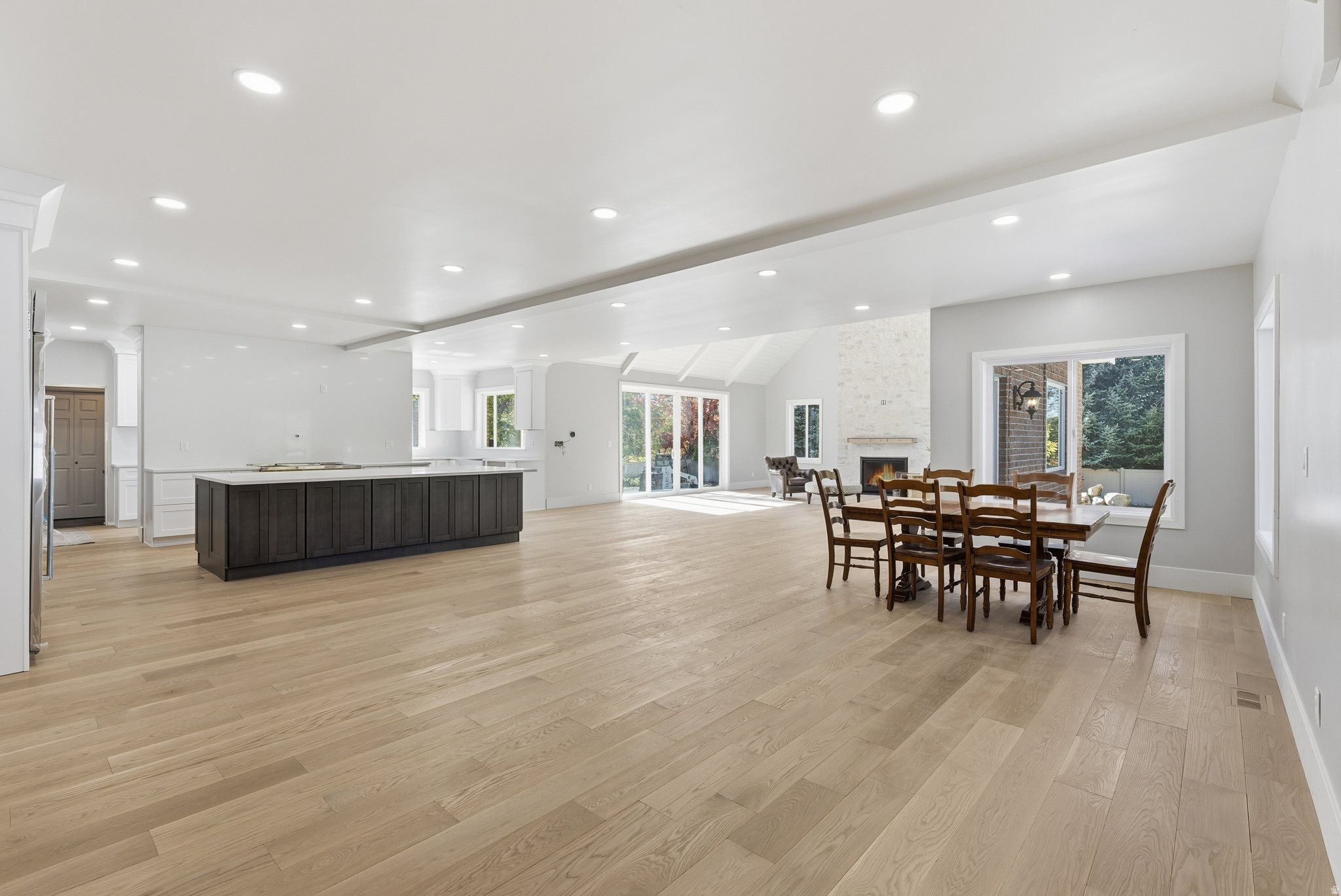 Sandy, Utah, 84092, United States, 5 Bedrooms Bedrooms, ,4 BathroomsBathrooms,Residential,For Sale,1994417