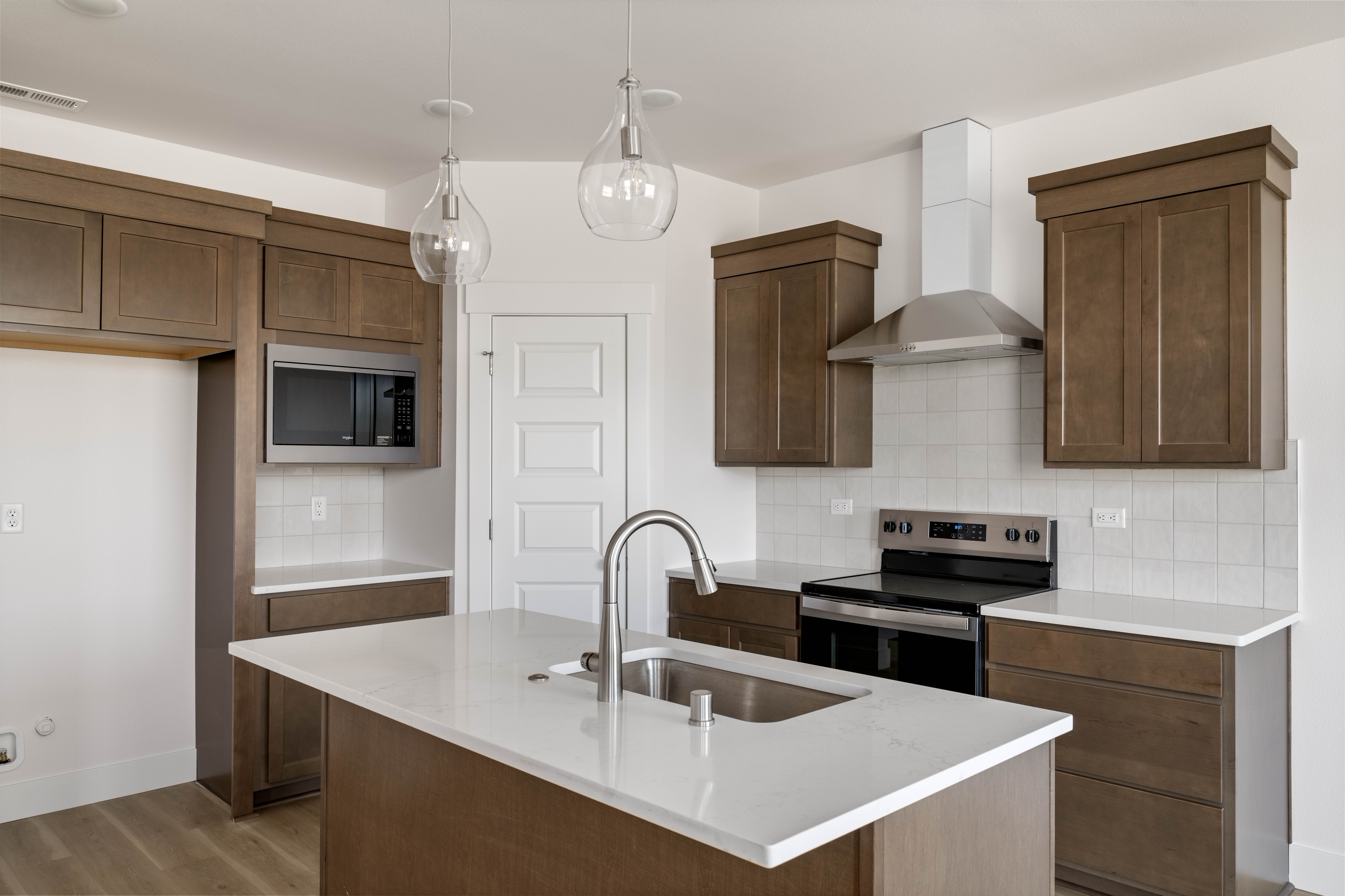  The Cedar II by Peake Homes- Lot 7 - 物件實景