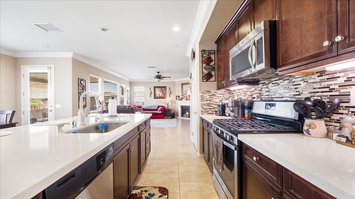 San Bernardino, California, 92407, United States, 4 Bedrooms Bedrooms, ,3 BathroomsBathrooms,Residential,For Sale,1978188