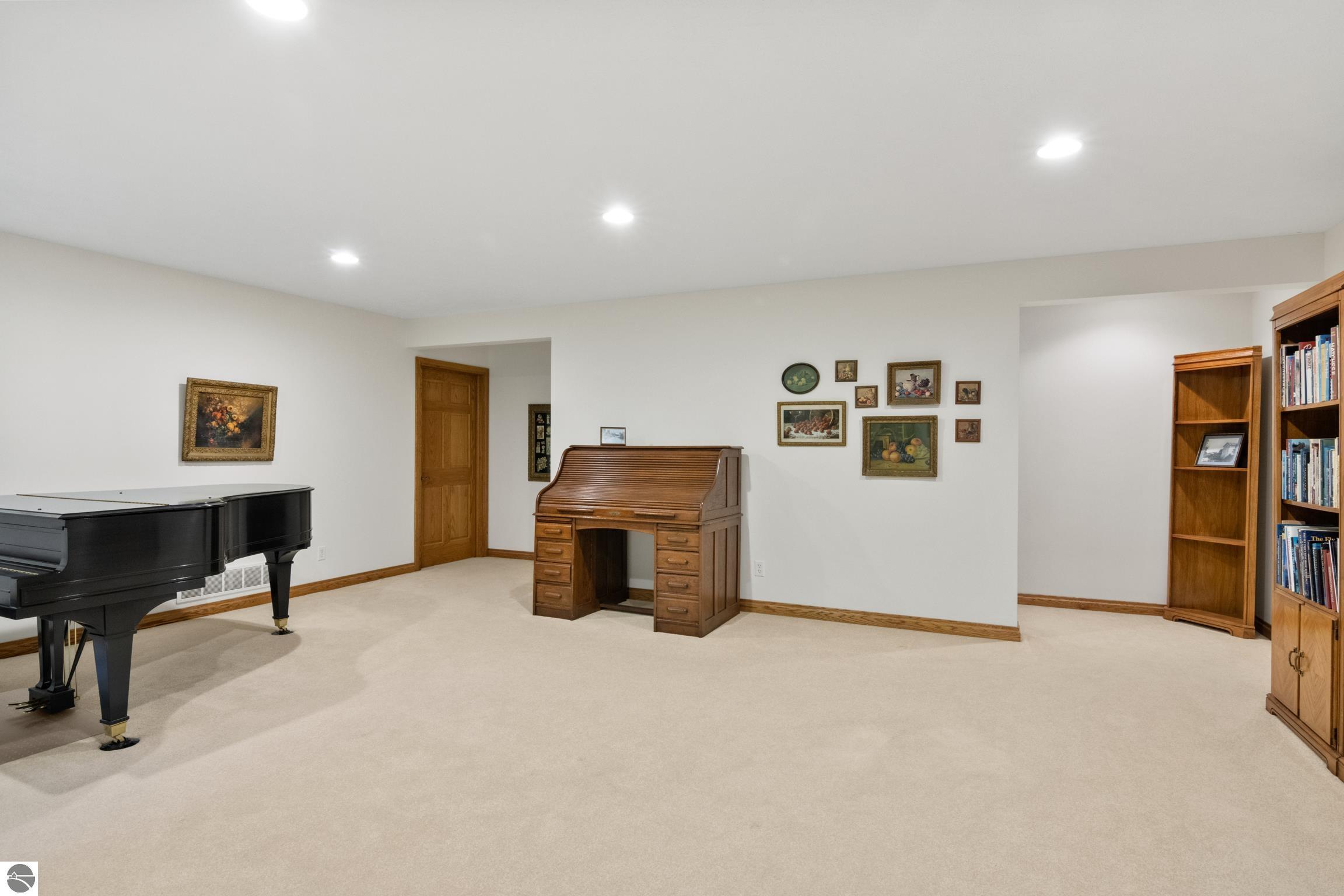Suttons Bay, Michigan, 49682, United States, 3 Bedrooms Bedrooms, ,3 BathroomsBathrooms,Residential,For Sale,1943480