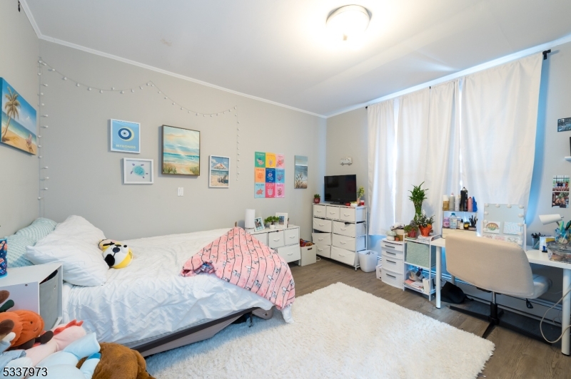 South Orange Village Twp., New Jersey, 07079, United States, 14 Bedrooms Bedrooms, ,4 BathroomsBathrooms,Residential,For Sale,1992962