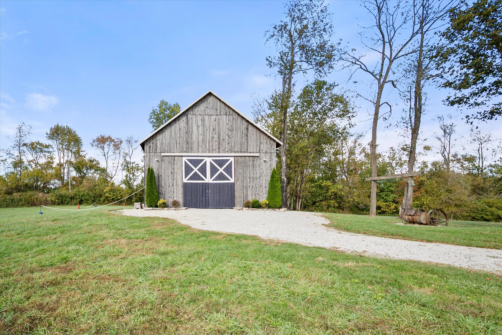 Shelbyville, Kentucky, 40065, United States, 4 Bedrooms Bedrooms, ,3 BathroomsBathrooms,Residential,For Sale,1986481