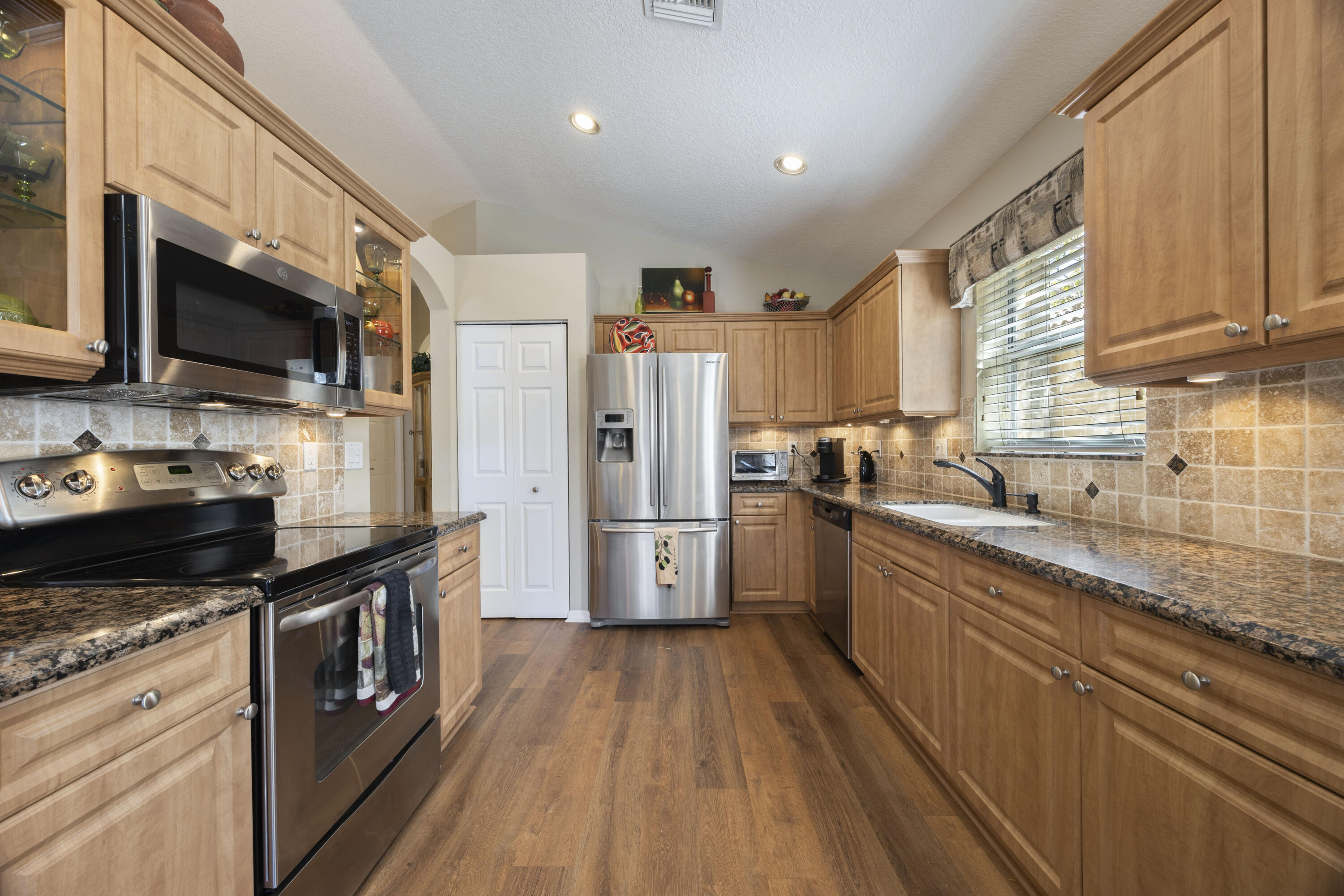 Boynton Beach, Florida, 33436, United States, 3 Bedrooms Bedrooms, ,2 BathroomsBathrooms,Residential,For Sale,1993562