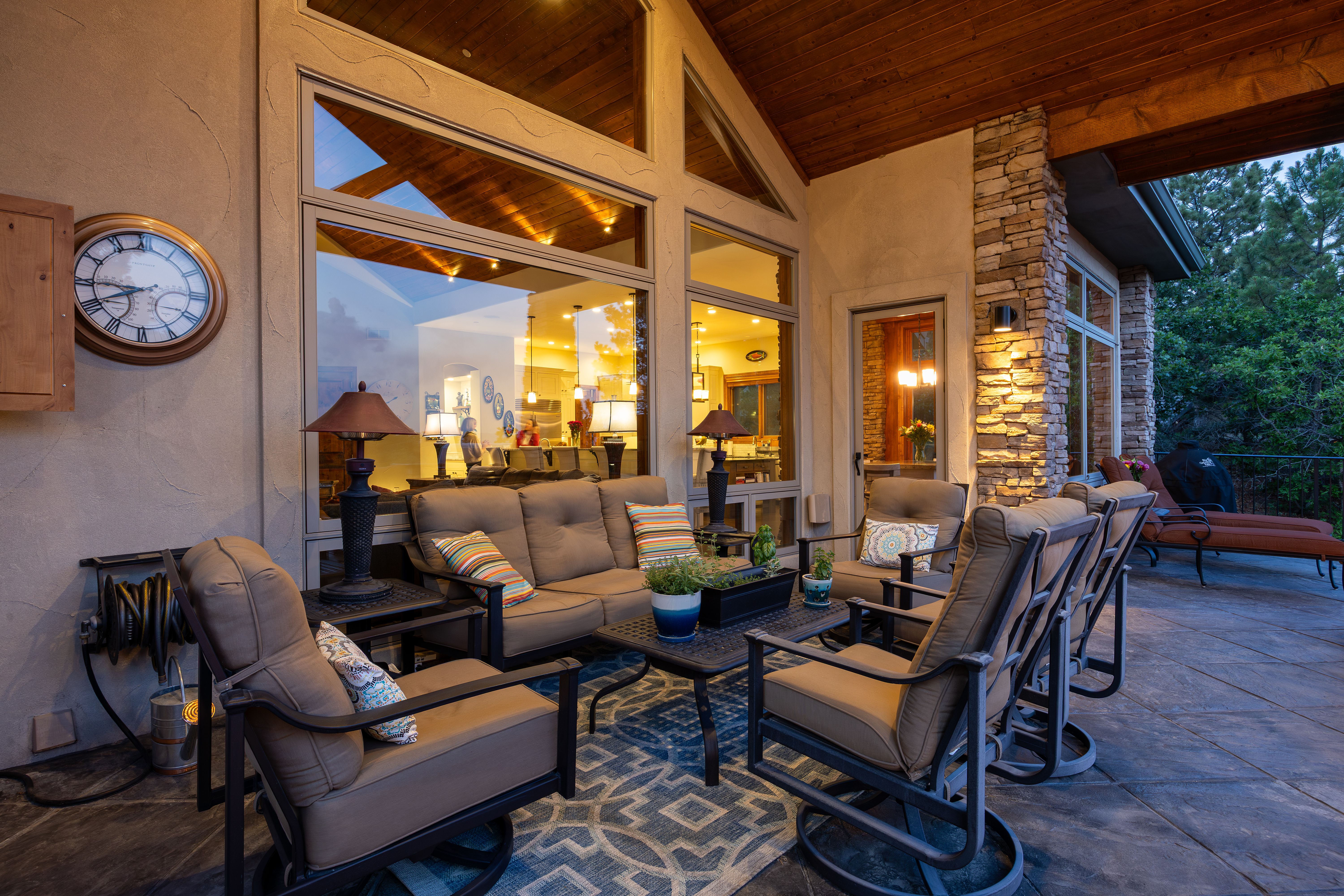  Tucked away on a quiet cul-de-sac in coveted Castle Pines Village - 物件實景