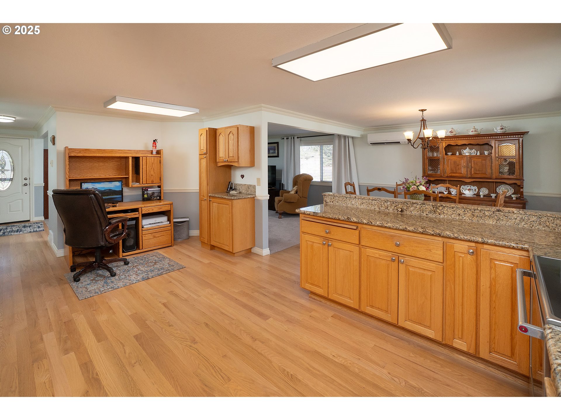 Terrebonne, Oregon, 97760, United States, 3 Bedrooms Bedrooms, ,2 BathroomsBathrooms,Residential,For Sale,1960646