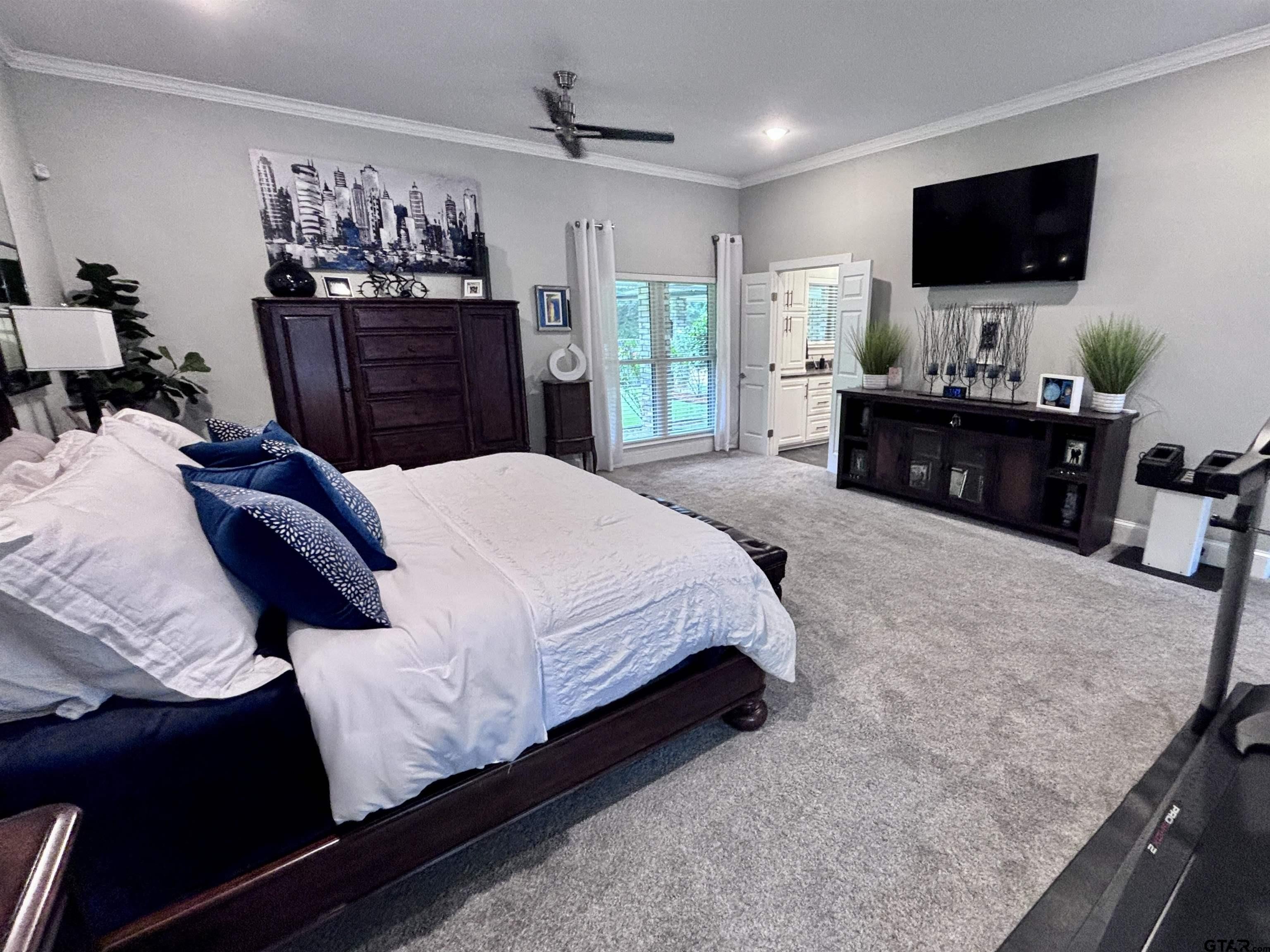 Pittsburg, Texas, 75686, United States, 4 Bedrooms Bedrooms, ,5 BathroomsBathrooms,Residential,For Sale,1942722