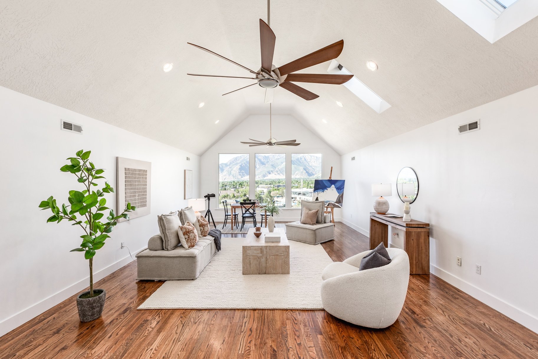 rocklin retreat where  majestic mountains meets city views - 物件實景