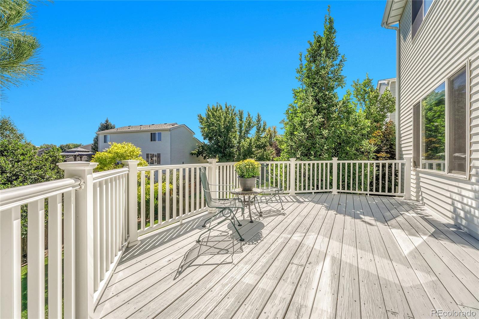 Littleton, Colorado, 80125, United States, 4 Bedrooms Bedrooms, ,3 BathroomsBathrooms,Residential,For Sale,1955641