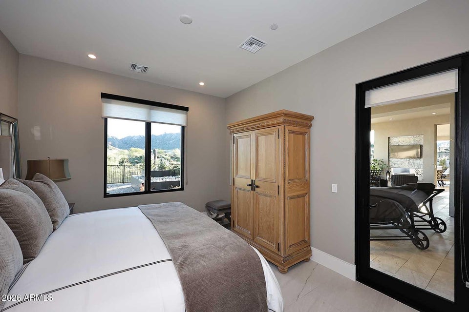 Scottsdale, Arizona, 85255, United States, 3 Bedrooms Bedrooms, ,Residential,For Sale,2009279