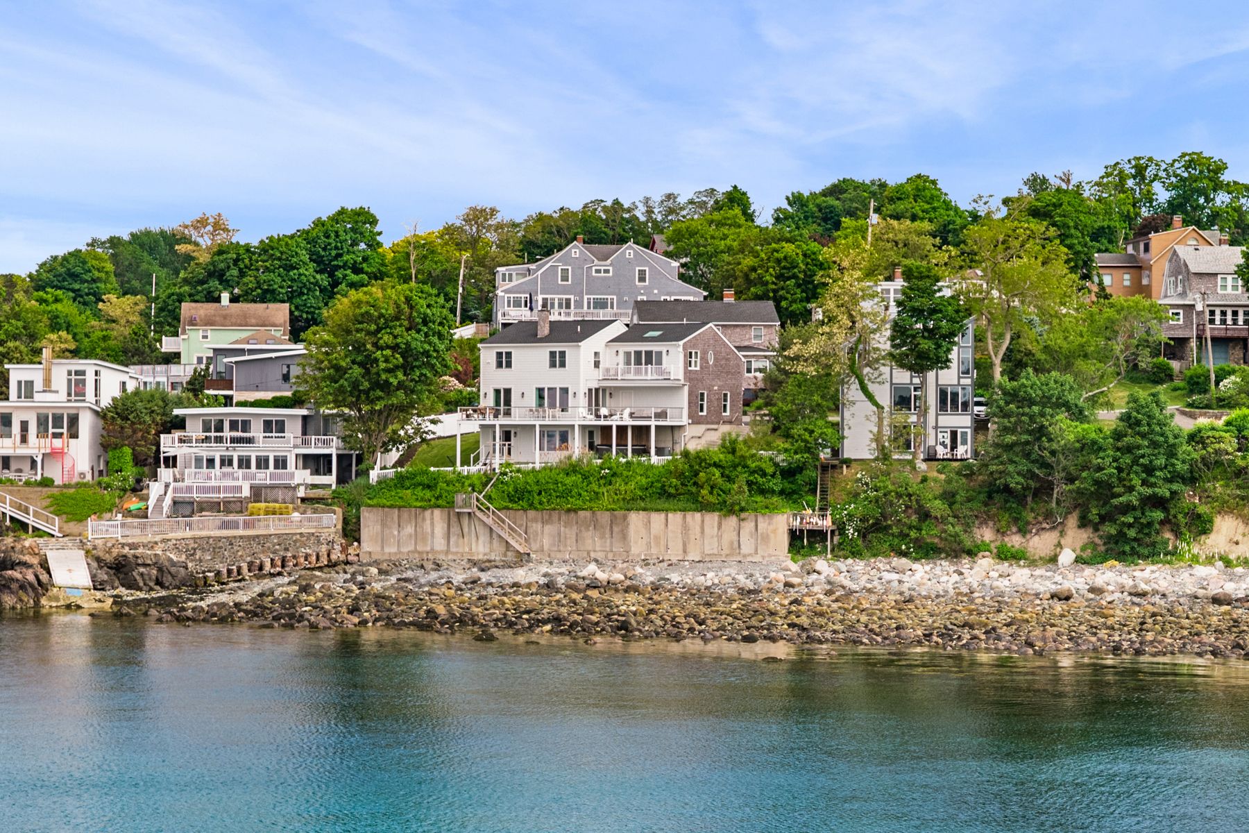  Unique Waterfront Home - 物件實景