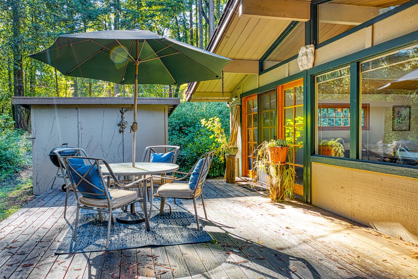 Felton, California, 95018, United States, 3 Bedrooms Bedrooms, ,3 BathroomsBathrooms,Residential,For Sale,1996895