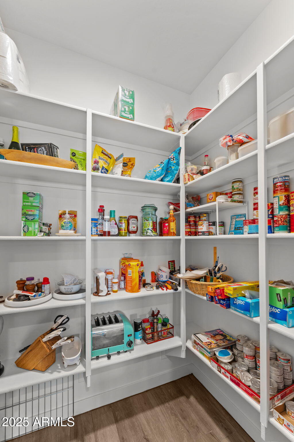 Wickenburg, Arizona, 85390, United States, 2 Bedrooms Bedrooms, ,2 BathroomsBathrooms,Residential,For Sale,2005910