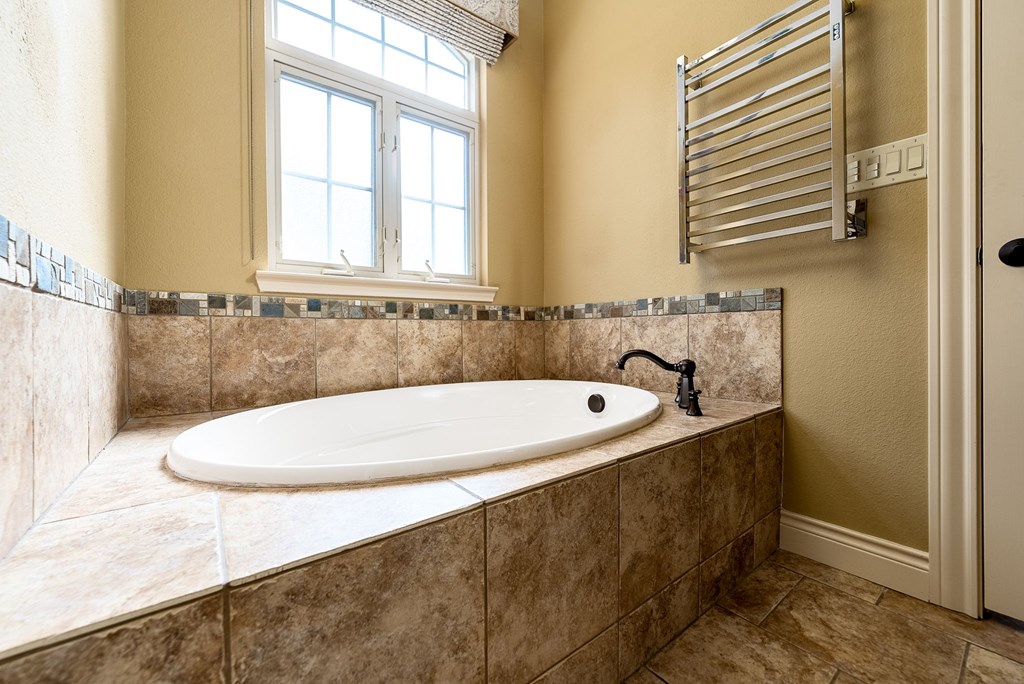 Kerrville, Texas, 78028, United States, 3 Bedrooms Bedrooms, ,3 BathroomsBathrooms,Residential,For Sale,2022585