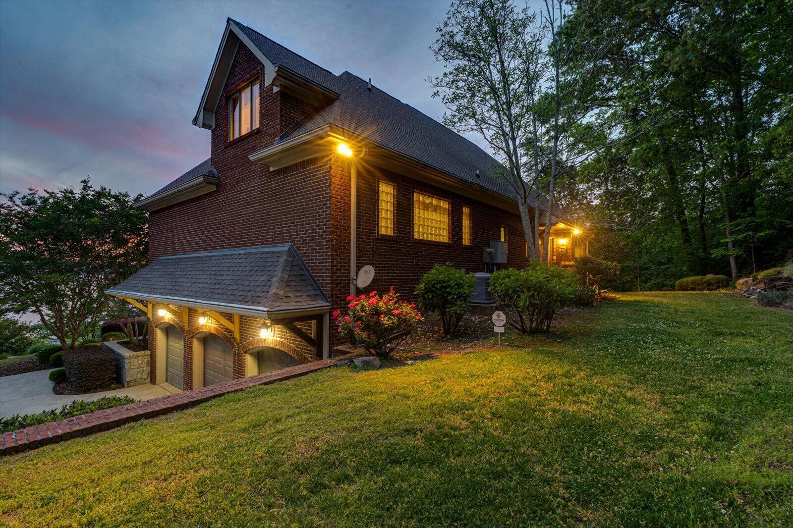 Guild, Tennessee, 37340, United States, 4 Bedrooms Bedrooms, ,5 BathroomsBathrooms,Residential,For Sale,2040612