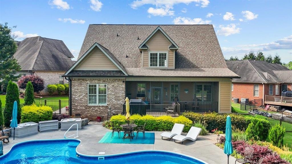 Inman, South Carolina, 29349, United States, 3 Bedrooms Bedrooms, ,4 BathroomsBathrooms,Residential,For Sale,1934992