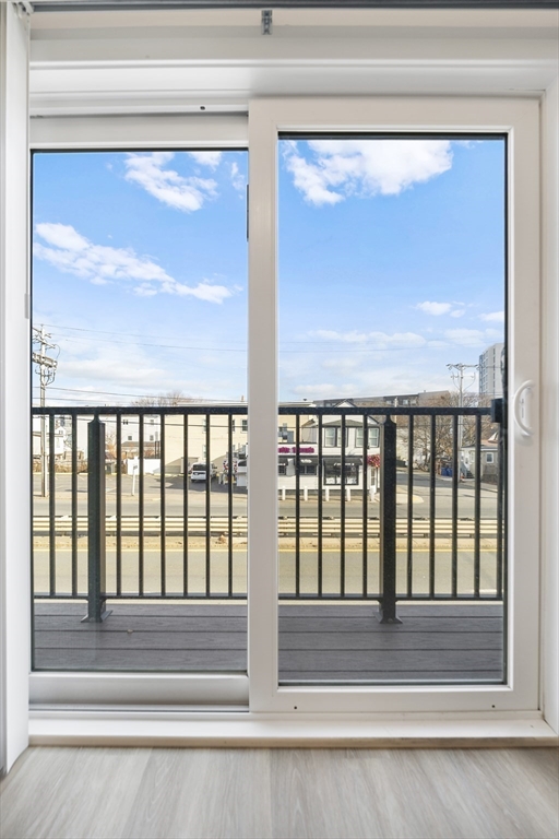 Revere, Massachusetts, 02151, United States, 2 Bedrooms Bedrooms, ,1 BathroomBathrooms,Residential,For Sale,1880903