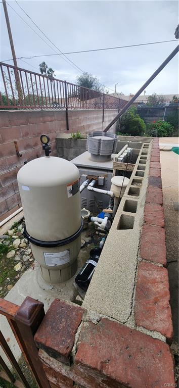 Bloomington, California, 92316, United States, 5 Bedrooms Bedrooms, ,2 BathroomsBathrooms,Residential,For Sale,2008810