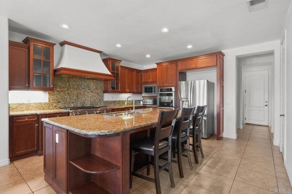 Chula Vista, California, 91914, United States, 4 Bedrooms Bedrooms, ,5 BathroomsBathrooms,Residential,For Sale,1906810