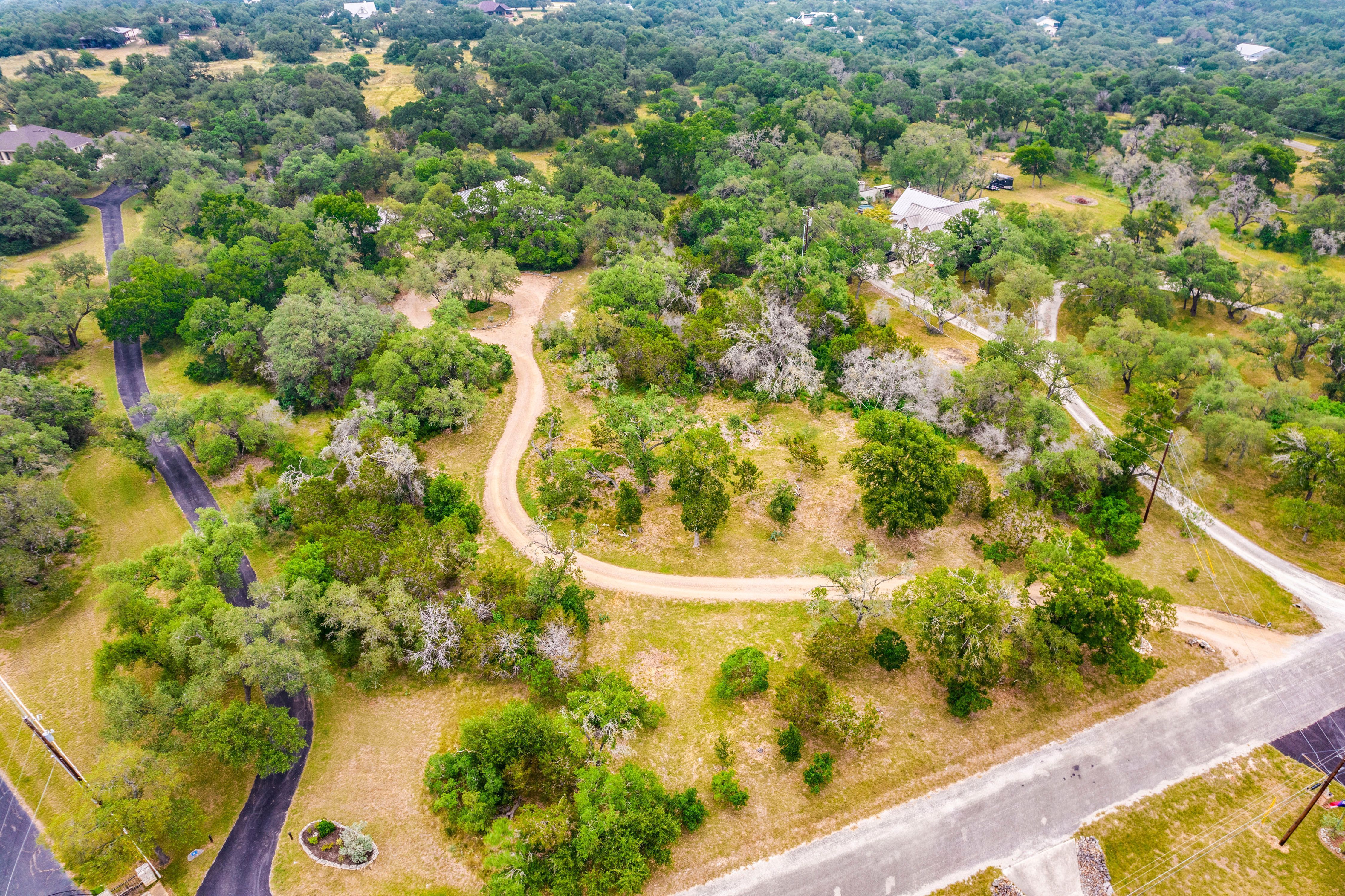  A Modern Hill Country Retreat on 5 Lush Acres - 物件實景