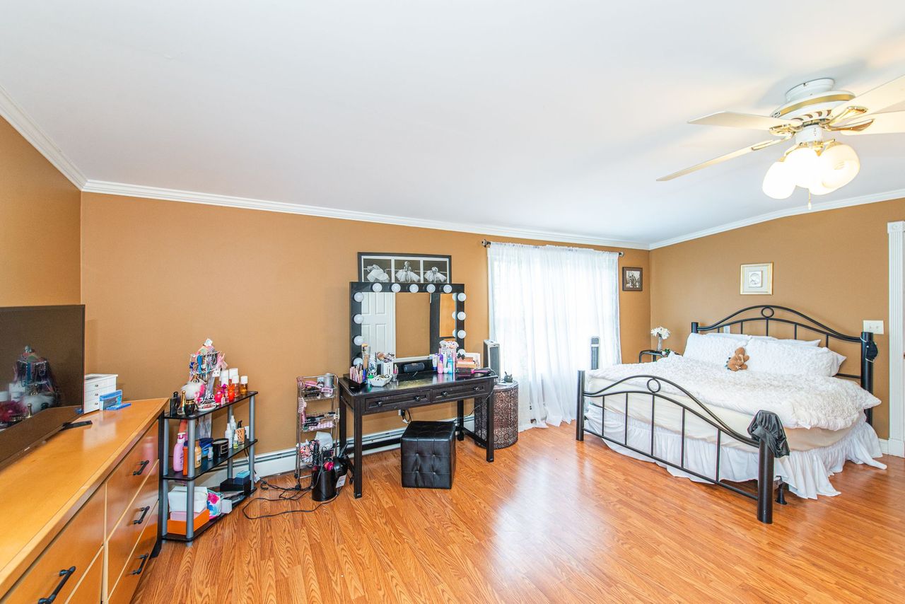 Wood Ridge, New Jersey, 07075, United States, 4 Bedrooms Bedrooms, ,4 BathroomsBathrooms,Residential,For Sale,1978112