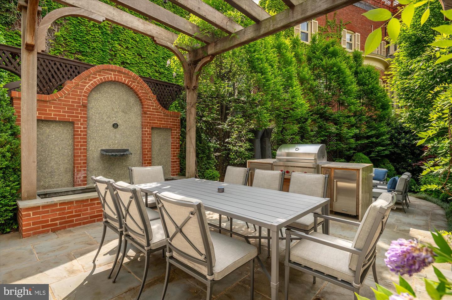 Washington, District of Columbia, 20008, United States, 6 Bedrooms Bedrooms, ,8 BathroomsBathrooms,Residential,For Sale,1807338