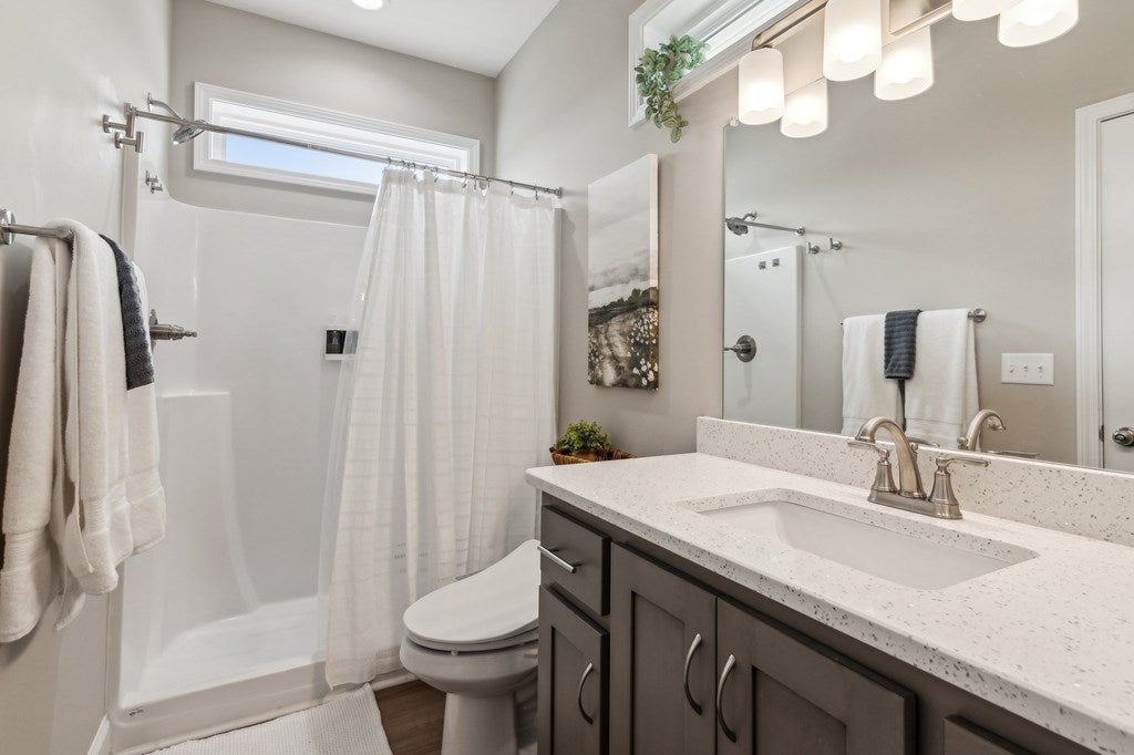 Ellijay, Georgia, 30540, United States, 3 Bedrooms Bedrooms, ,3 BathroomsBathrooms,Residential,For Sale,1859114