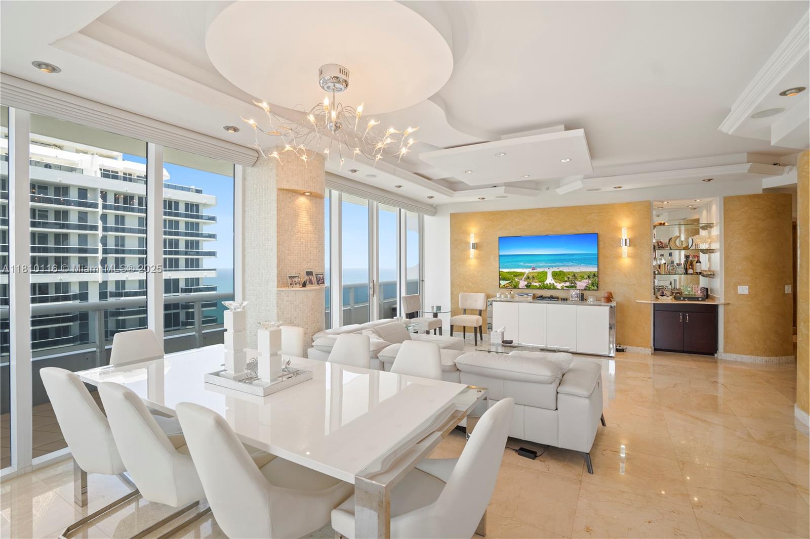 Miami Beach, Florida, 33140, United States, 2 Bedrooms Bedrooms, ,2 BathroomsBathrooms,Residential,For Sale,1838386