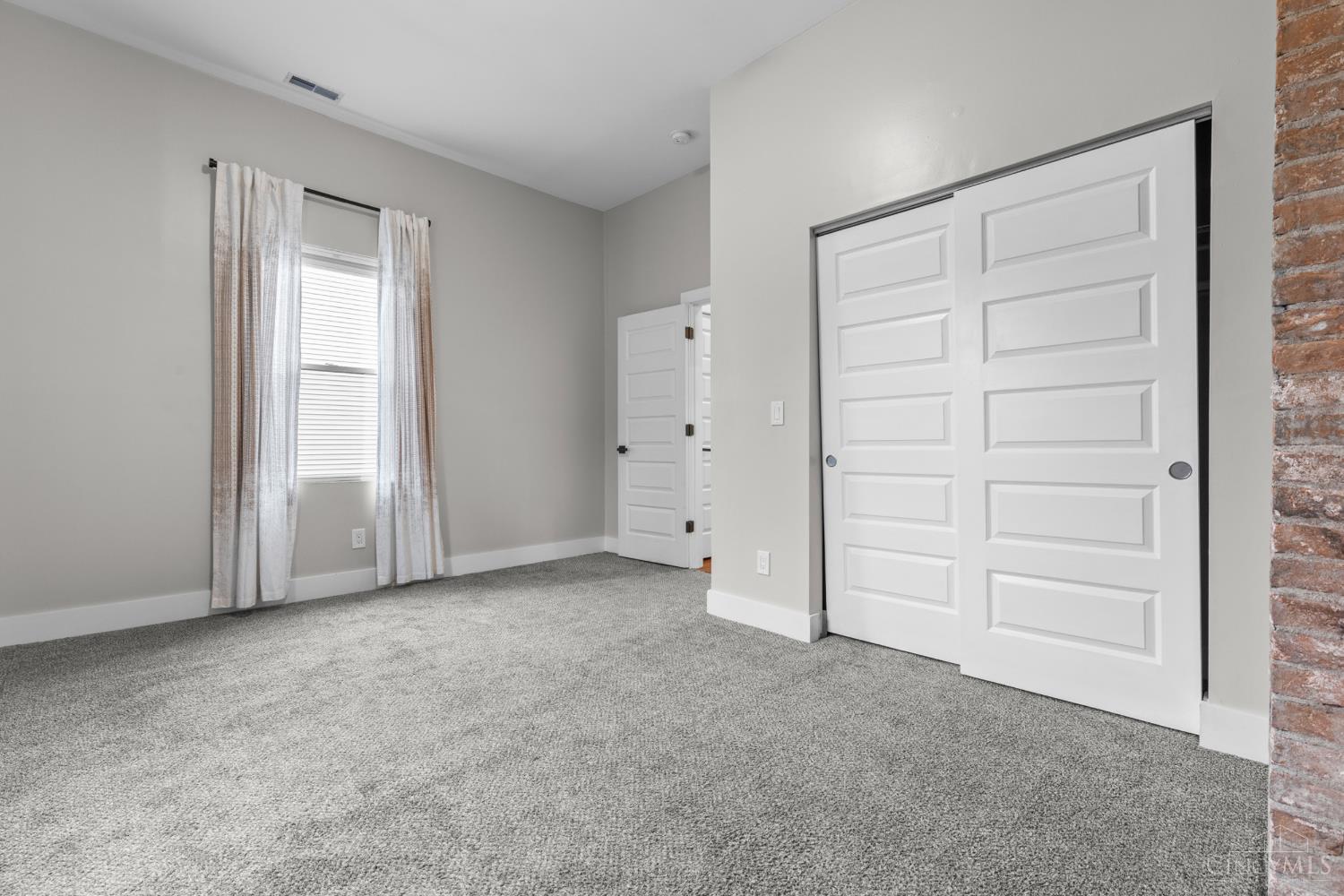 Cincinnati, Ohio, 45206, United States, 3 Bedrooms Bedrooms, ,3 BathroomsBathrooms,Residential,For Sale,1997229