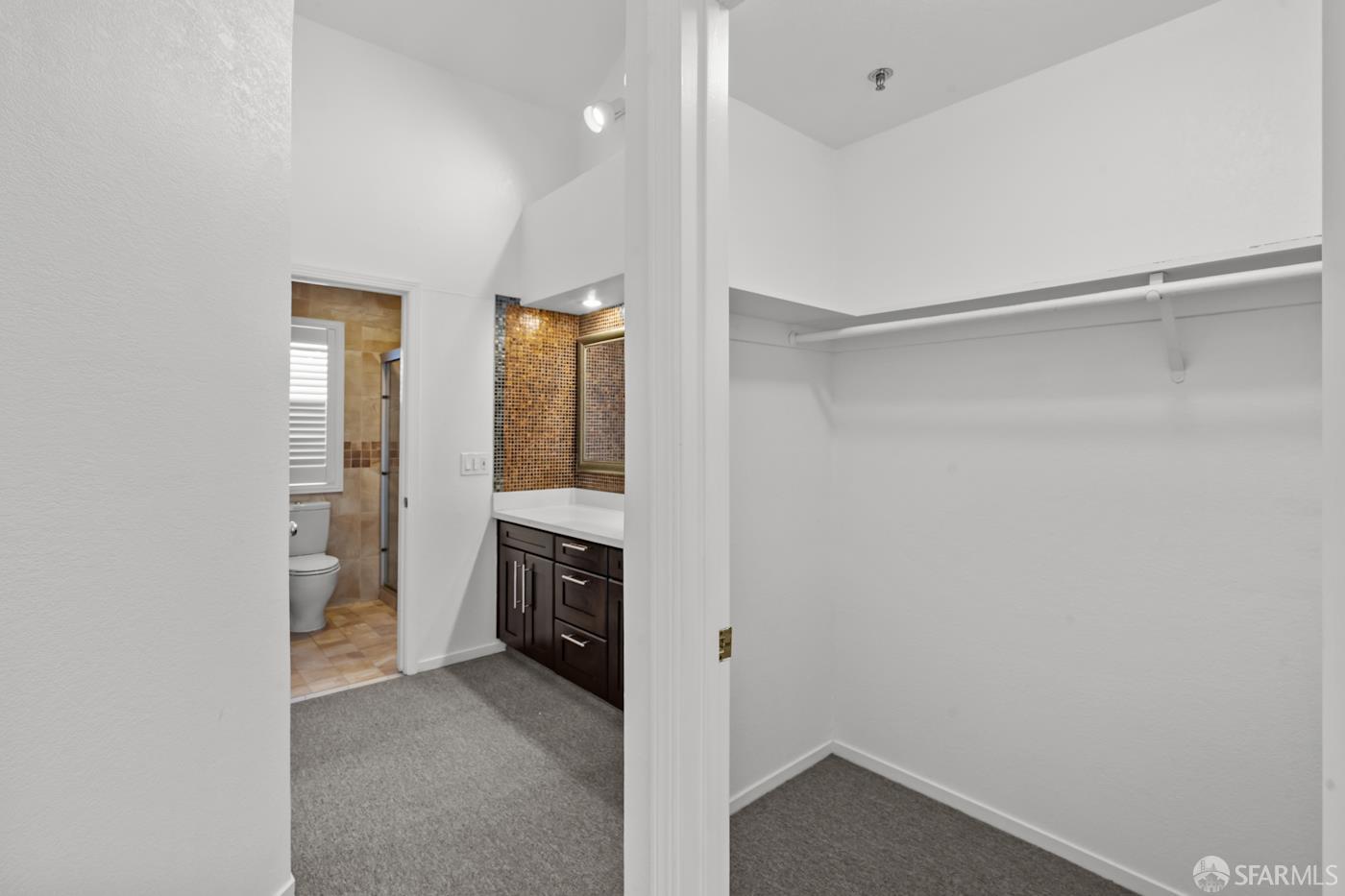 Daly City, California, 94014, United States, 2 Bedrooms Bedrooms, ,3 BathroomsBathrooms,Residential,For Sale,1938525