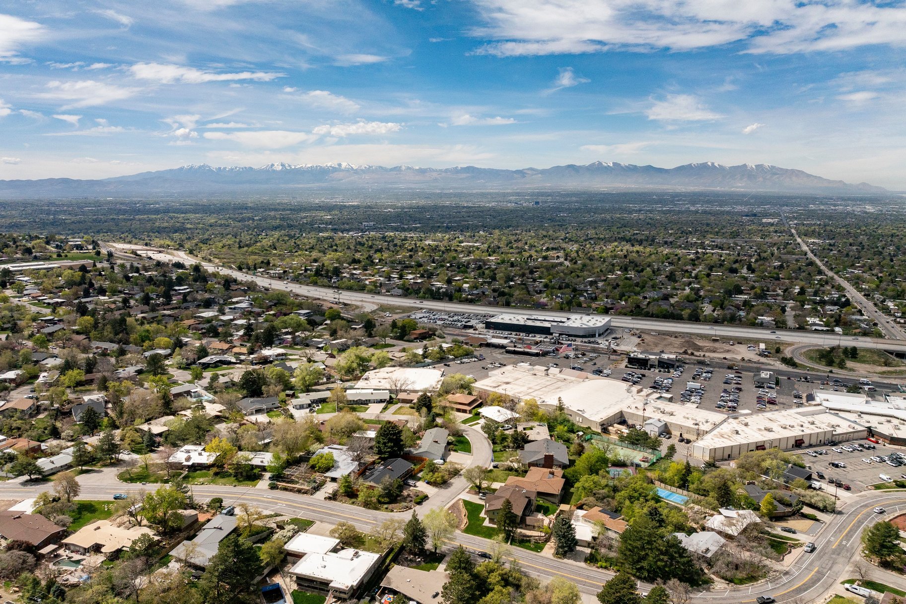  Solid Olympus Cove 2 Story With Mountain and Valley Views - 物件實景