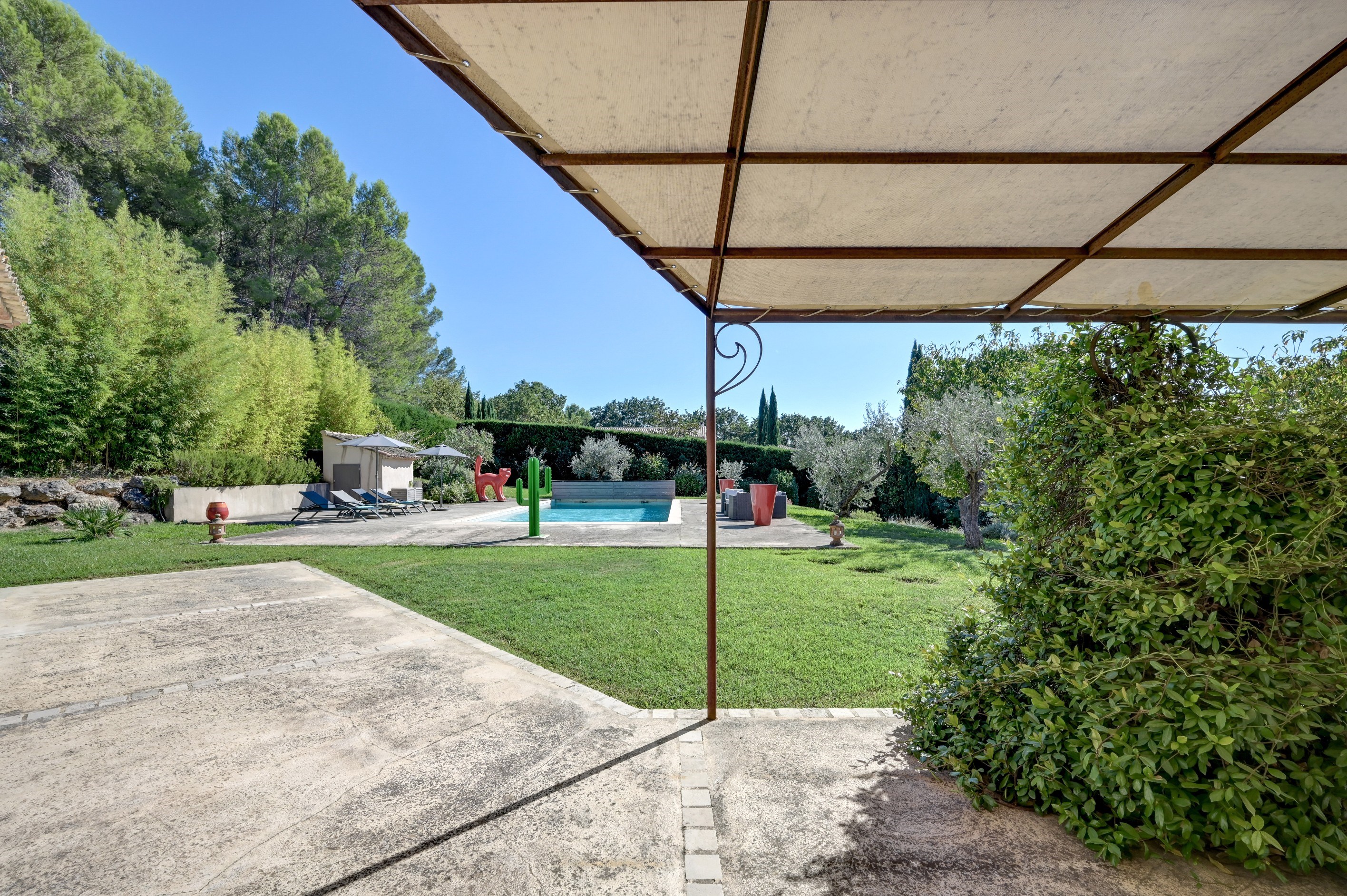  amily Home with Pool and Landscaped Grounds near Aix-en-Provence - 物件實景