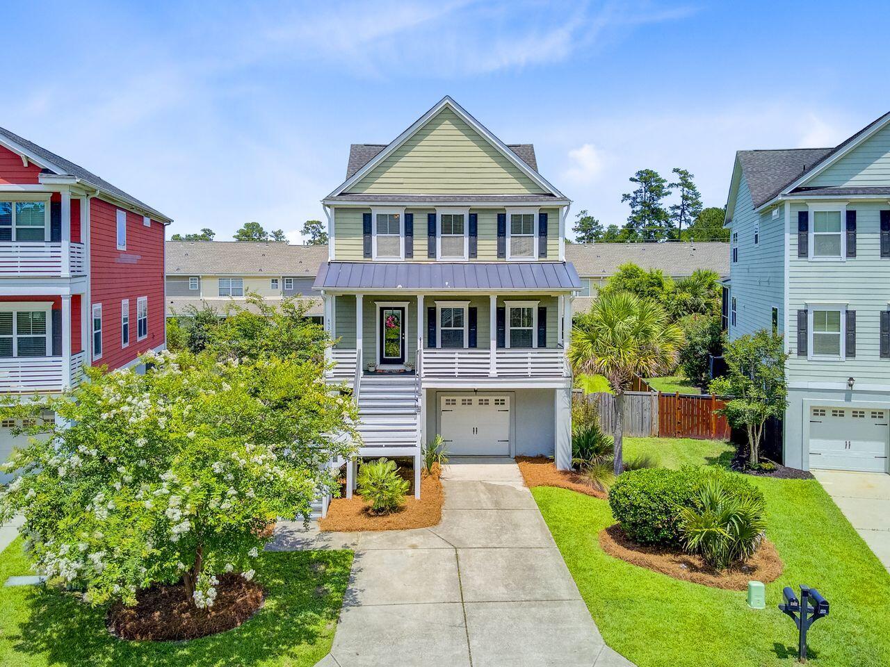 Wando, South Carolina, 29492, United States, 4 Bedrooms Bedrooms, ,3 BathroomsBathrooms,Residential,For Sale,1985333